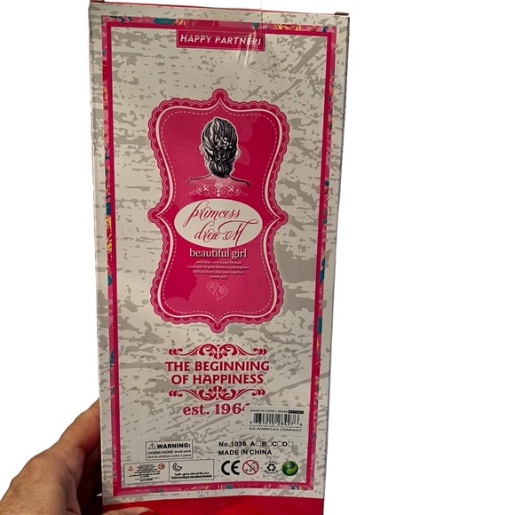 Princes Doll   Beautiful 11” doll Est. 1964 for 3+ ages New In Box - Picture 4 of 5